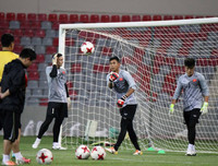 [ẢNH] Thầy trò Park Hang-seo rèn chiến thuật tấn công ĐT Jordan