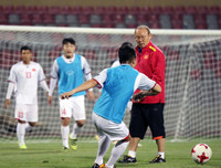 [ẢNH] Thầy trò Park Hang-seo rèn chiến thuật tấn công ĐT Jordan