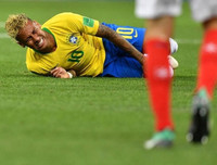 [ẢNH] Ronaldo thăng hoa, Messi, Salah và Neymar đều 