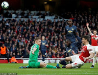 [ẢNH] Arsenal đã cắt đứt mạch bất bại của M.U như thế nào?