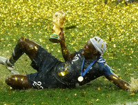 [ẢNH] Khoảnh khắc đội tuyển Pháp kiêu hãnh bước lên đỉnh thế giới