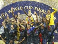 [ẢNH] Khoảnh khắc đội tuyển Pháp kiêu hãnh bước lên đỉnh thế giới