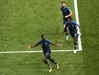 [ẢNH] Khoảnh khắc đội tuyển Pháp kiêu hãnh bước lên đỉnh thế giới