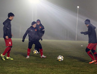 [ẢNH] U23 Việt Nam bị cho tập ở một sân tối quá mức cho phép