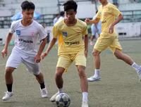 [ẢNH] Đánh bại cựu Á quân, THPT Nguyễn Bỉnh Khiêm đặt một chân vào vòng 1/16