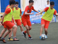 [ẢNH] Dẫn bàn ngay phút đầu, THPT Yên Hòa thắng hú vía sau loạt luân lưu