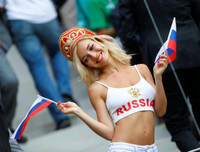 [ẢNH] Fans nữ xinh đẹp và cuồng nhiệt khắp nơi quần tụ về World Cup 2018