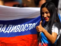 [ẢNH] Fans nữ xinh đẹp và cuồng nhiệt khắp nơi quần tụ về World Cup 2018