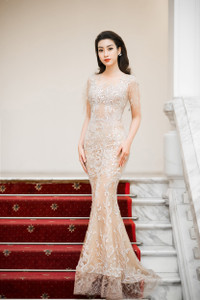 Hoa hậu Mỹ Linh muốn gắn bó với công việc MC