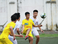 [ẢNH] 4 nhà cựu vô địch đã chơi thế nào trong trận ra quân?