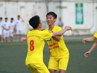 [ẢNH] Những hình ảnh nóng bỏng loạt trận 16h chiều 9-10