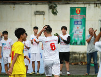 [ẢNH] 4 nhà cựu vô địch đã chơi thế nào trong trận ra quân?