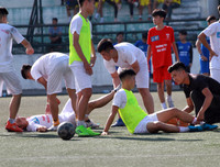 [ẢNH] Thua ngược 1-4, cựu vô địch THPT Hoàng Cầu dừng bước