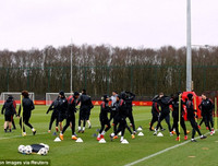 [ẢNH] Dàn sao M.U hí hửng trên sân tập, sẵn sàng 