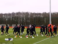 [ẢNH] Dàn sao M.U hí hửng trên sân tập, sẵn sàng 