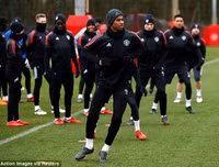 [ẢNH] Dàn sao M.U hí hửng trên sân tập, sẵn sàng 