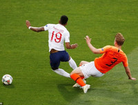 [ẢNH] Dàn sao Anh đau đớn cúi đầu sau thất bại trước Hà Lan