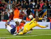 [ẢNH] Dàn sao Anh đau đớn cúi đầu sau thất bại trước Hà Lan