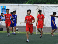 [ẢNH] Loạt trận sáng 5-11: H.N Amsterdam thắng kỷ lục, Á quân Nguyễn Thị Minh Khai thua sốc