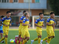 [ẢNH] Thầy Park đáp trả HLV Thái Lan, 'lên dây cót' cho học trò trước đại chiến