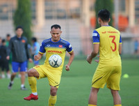 [ẢNH] Thầy Park đáp trả HLV Thái Lan, 'lên dây cót' cho học trò trước đại chiến