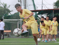 [ẢNH] Á quân THPT Phùng Khắc Khoan tích cực tập dứt điểm trước ngày ra quân