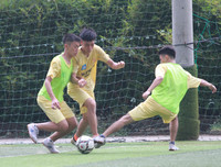 [ẢNH] Á quân THPT Phùng Khắc Khoan tích cực tập dứt điểm trước ngày ra quân