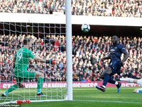 [ẢNH] Arsenal đã cắt đứt mạch bất bại của M.U như thế nào?