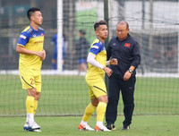 [ẢNH] Công Phượng, Văn Hậu dự bị ở châu Âu: Không phải vấn đề với thầy Park!