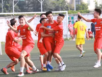 [ẢNH] Khoảnh khắc lượt trận 8h sáng nay 20-10