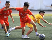 [ẢNH] Á quân THPT Nguyễn Thị Minh Khai 