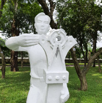 [Ảnh] Các bức tượng công viên Thống Nhất 