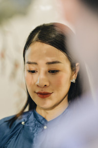 MC Phí Linh rạng rỡ hạnh phúc trong ngày cưới