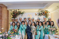 MC Phí Linh rạng rỡ hạnh phúc trong ngày cưới