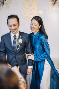 MC Phí Linh rạng rỡ hạnh phúc trong ngày cưới