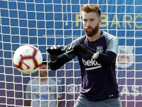 [ẢNH] Cả châu Âu thèm muốn 11 ngôi sao mà Barca sắp tống khứ