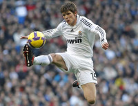 [ẢNH] Những ngôi sao nổi bật nhất từng khoác áo Heerenveen - đội bóng Văn Hậu sắp đầu quân