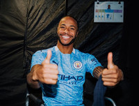 [ẢNH] Cận cảnh mẫu áo đấu mới đẹp lạ của Man City