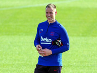 [ẢNH] Messi và đồng đội hào hứng trở lại sân tập sau cách ly