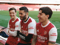 [ẢNH] Ngắm David Luiz, Aubameyang trong áo đấu mùa tới của Arsenal