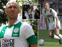 [ẢNH] Ronaldo và những ngôi sao có thể theo Robben trở về CLB thời niên thiếu