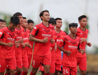 [ẢNH] Cầu thủ Việt kiều gây ấn tượng mạnh khi tập trung ĐT U22 Việt Nam