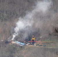 [ẢNH] Hiện trường vụ rơi máy bay khiến tượng đài bóng rổ Kobe Bryant tử nạn