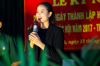 Phạm Hương nhảy flashmob cùng hàng nghìn sinh viên