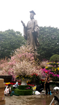 [Ảnh] Chưa khai mạc, Lễ hội hoa anh đào Nhật Bản-Hà Nội đã hút khách