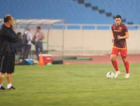 [ẢNH] Đoàn Văn Hậu tập 2 buổi là đủ để ra sân đấu Malaysia