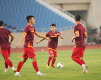 [ẢNH] Đoàn Văn Hậu tập 2 buổi là đủ để ra sân đấu Malaysia