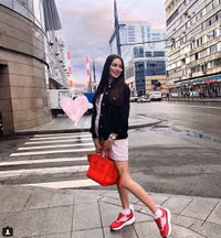 [ẢNH] Cô vợ xinh lung linh của tuyển thủ Nga 