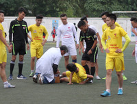 Giành vé bán kết kịch tính, THPT Nguyễn Thị Minh Khai lại mơ vô địch