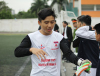 Giành vé bán kết kịch tính, THPT Nguyễn Thị Minh Khai lại mơ vô địch